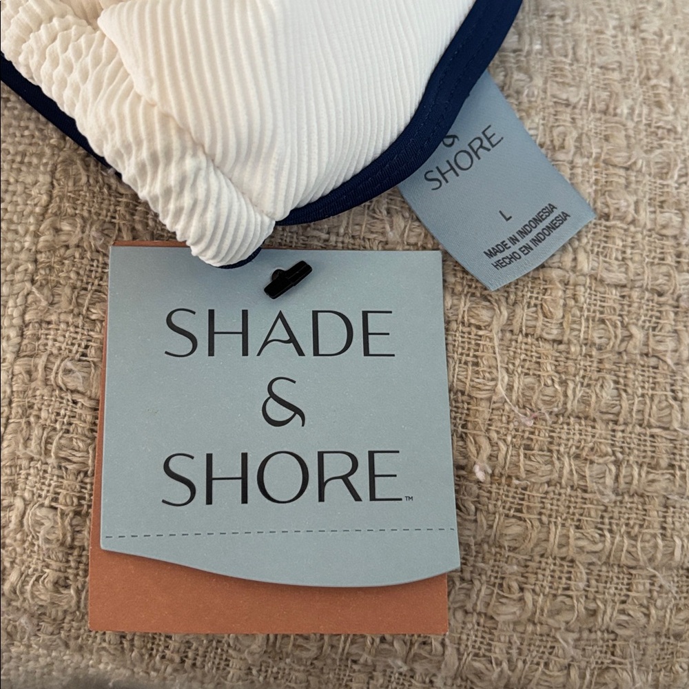 Shade & Shore Ribbed Triangle America Bikini Top - Picture 4 of 5